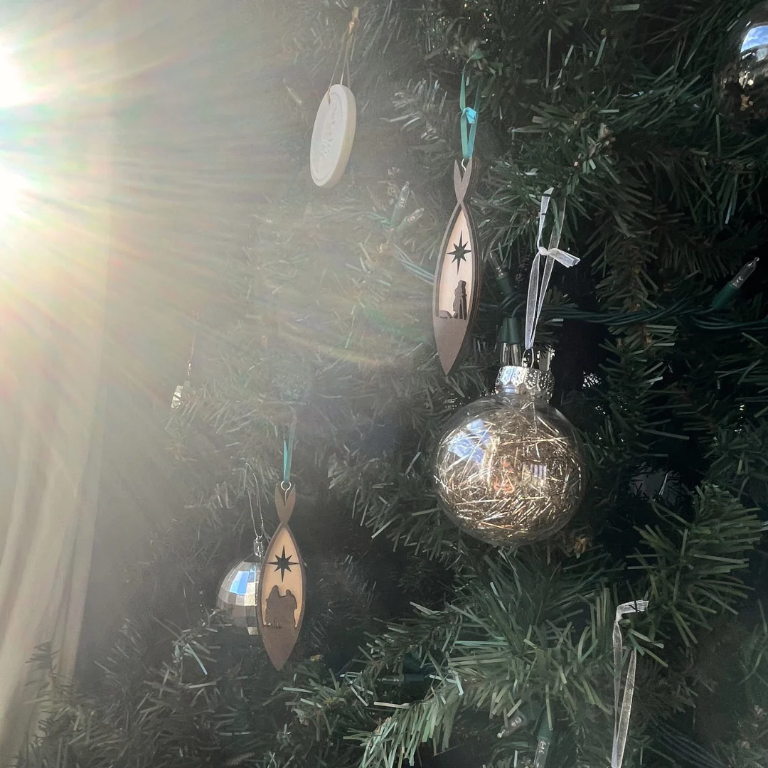 2-Pack Set of Christmas Ornaments - Image 4