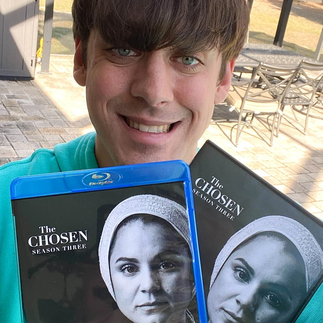 Season 3 DVD or Blu-ray - Image 4