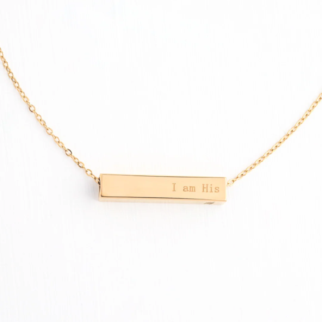 The Chosen Four-Sided Necklace Gold - Image 6