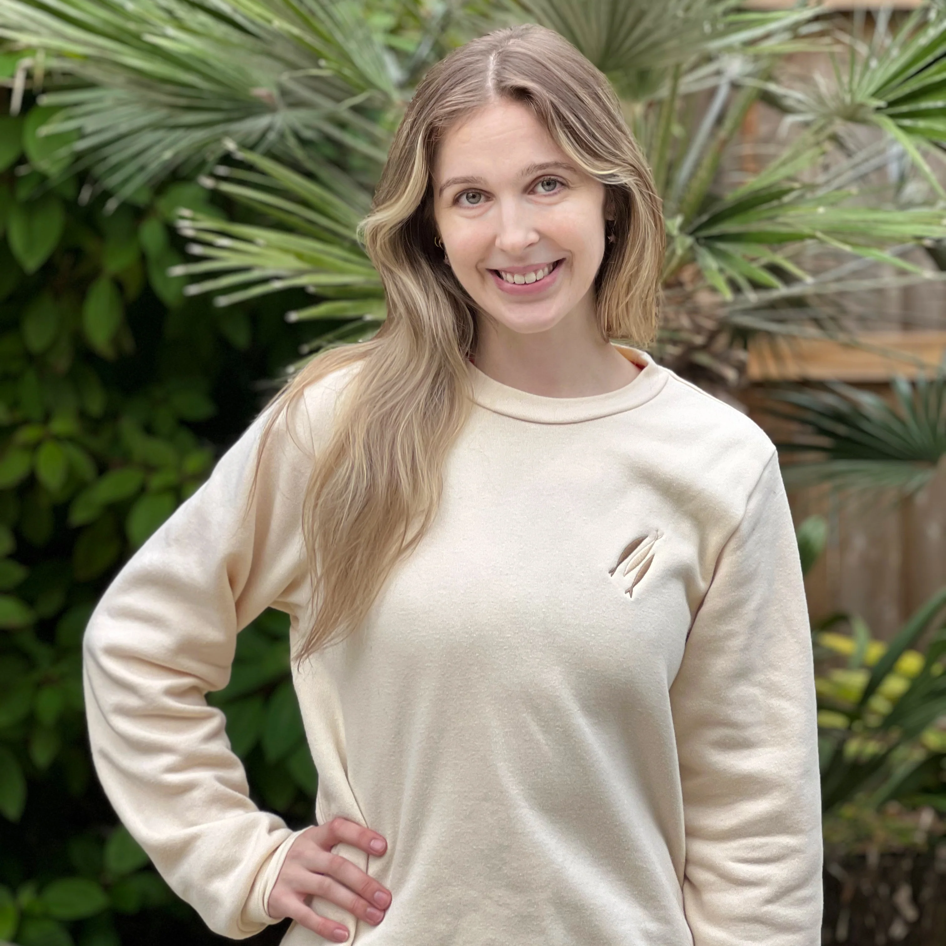 Three Fish Crewneck - Image 16